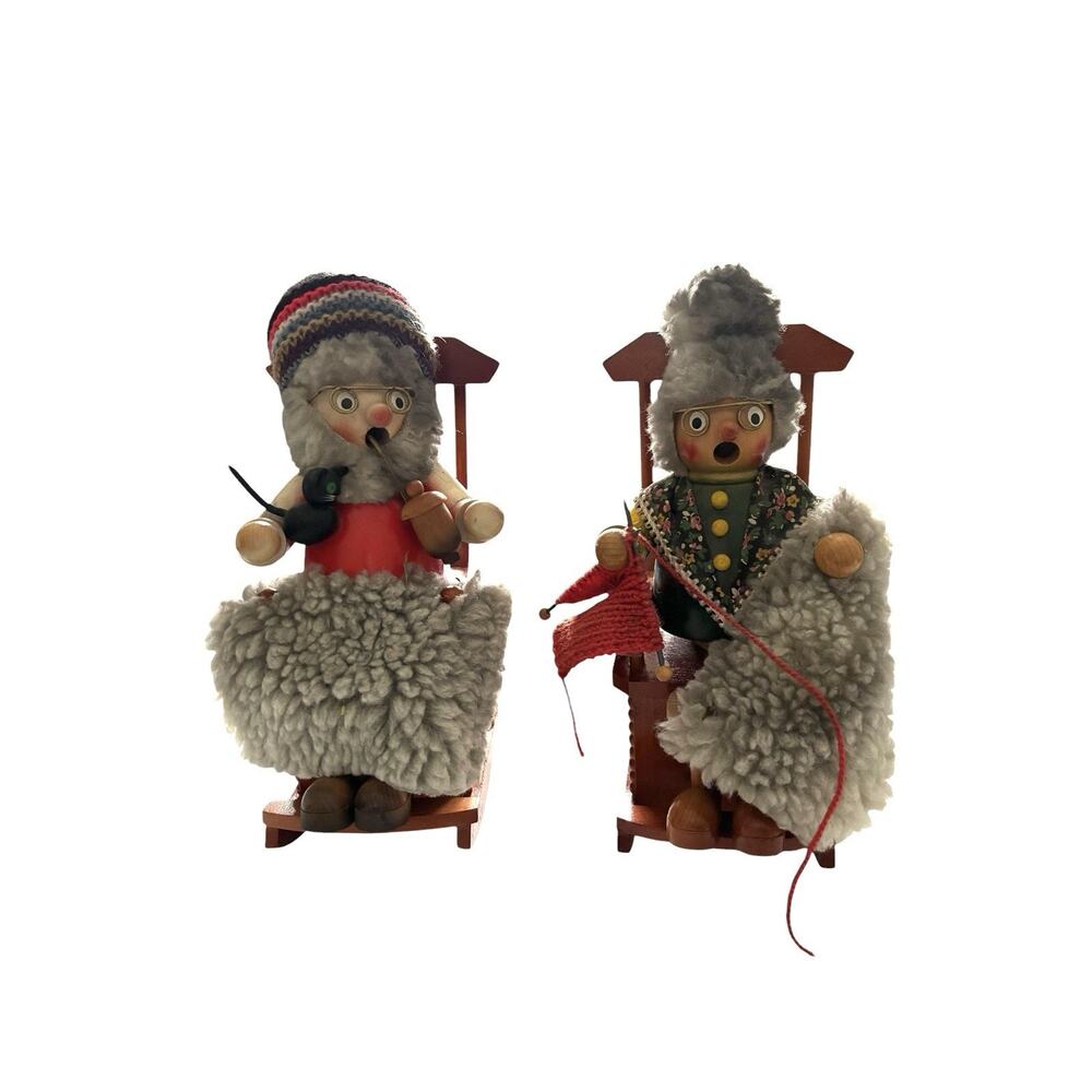 Steinbach Volkskunst Smoker Grandma & Grandpa Rocking Chair Music Boxes Set